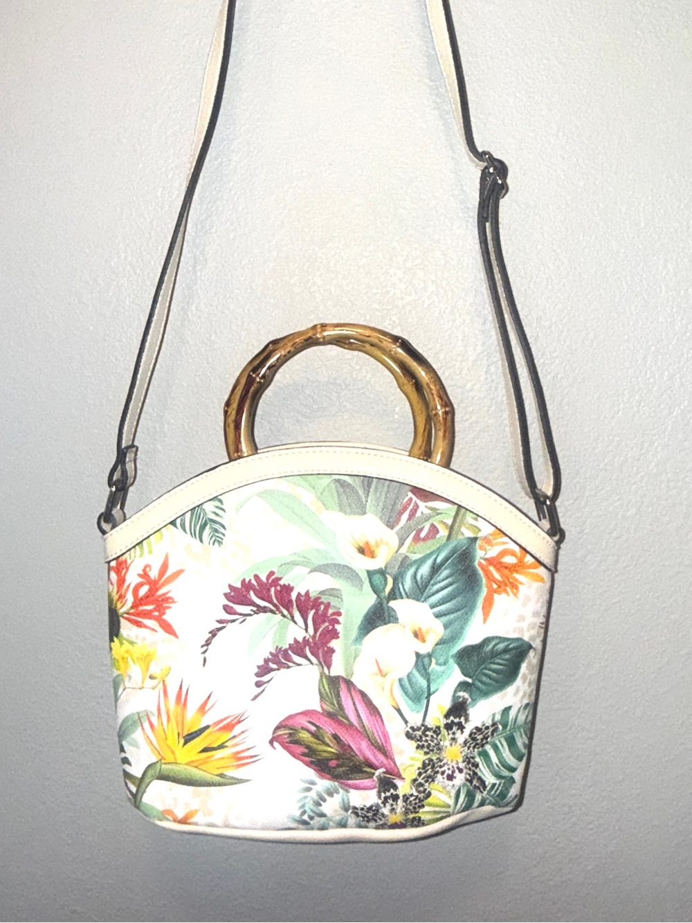Dana Buchman floral tropical adjustable strap crossbody bag with bamboo handles